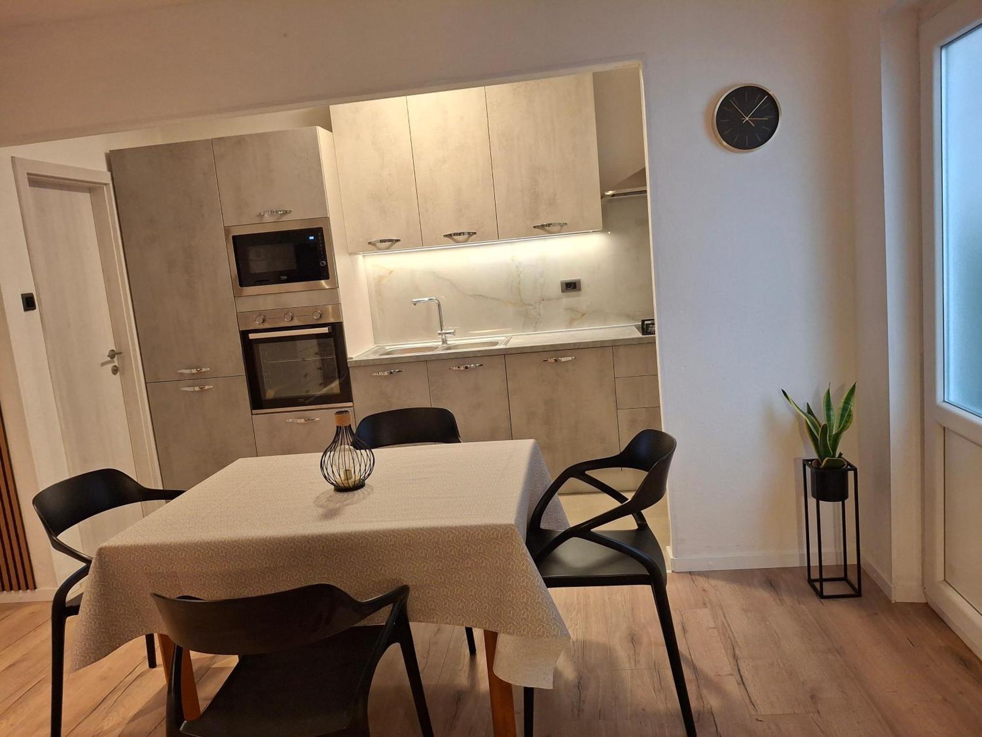 Apartments Nina M Башка-Вода Экстерьер фото