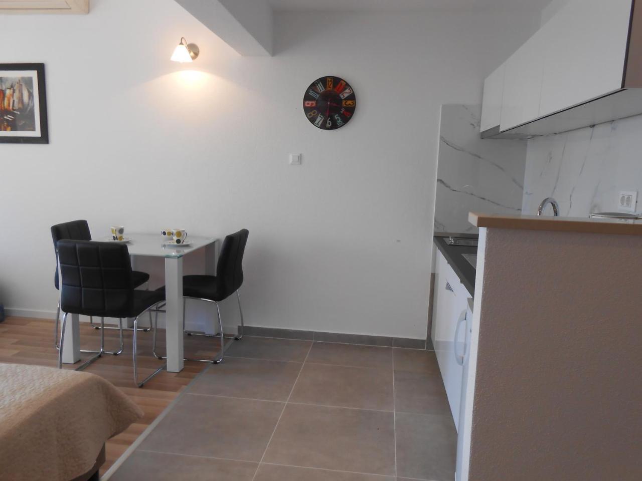 Apartments Nina M Башка-Вода Экстерьер фото